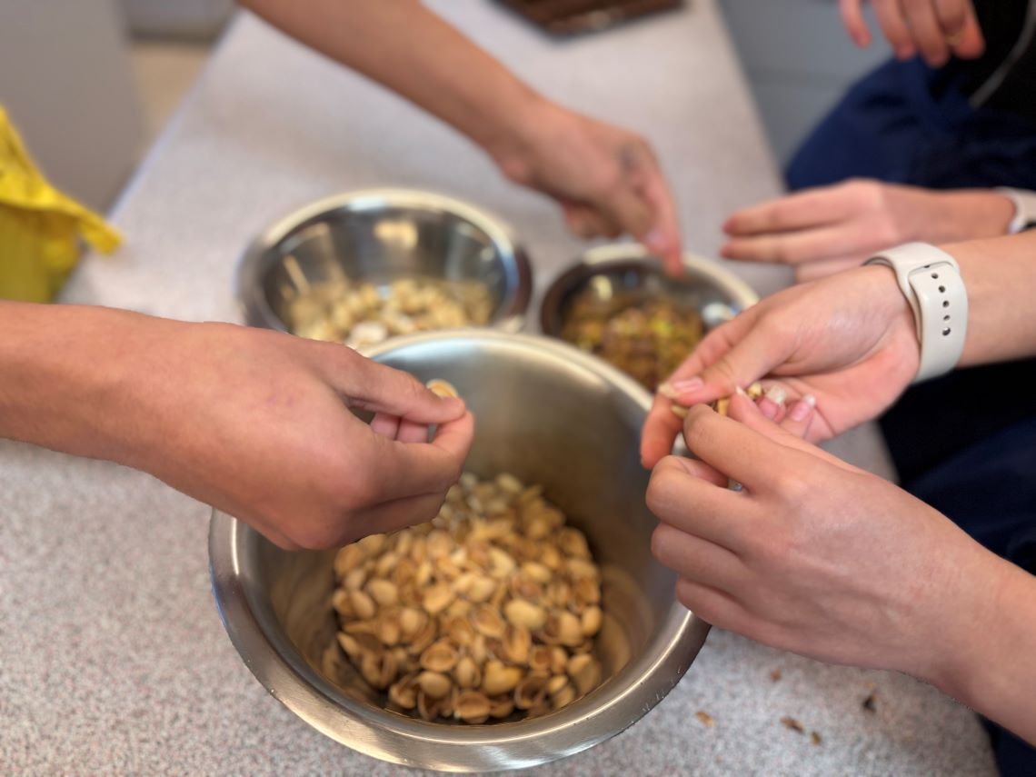 Mit Spannung haben wir darauf gewartet: Dubai-Schokolade selbst herstellen!